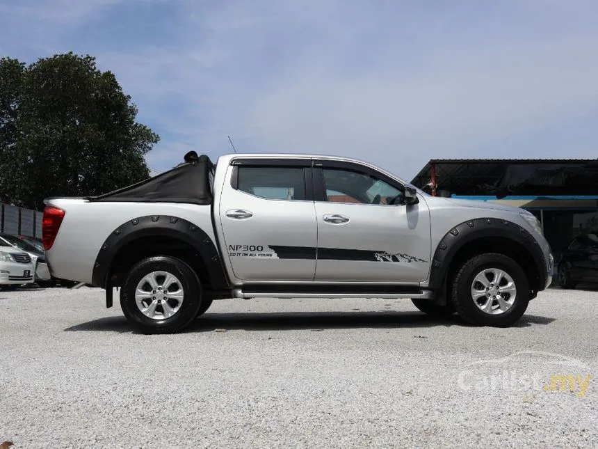 2015 Nissan Navara NP300 SE Dual Cab Pickup