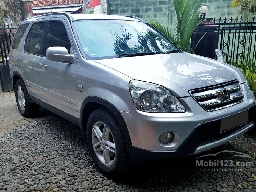 Jual Mobil  Honda CR V  2005  RD 2 4 di Jawa Barat Automatic 