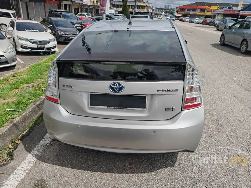 2011 Toyota Prius Hatchback
