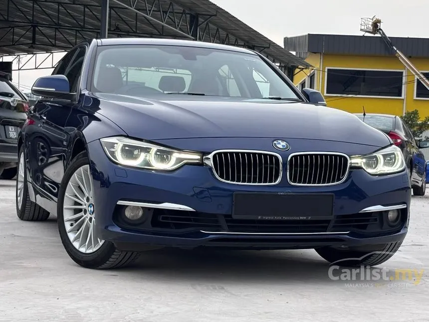 2018 BMW 318i Luxury Sedan