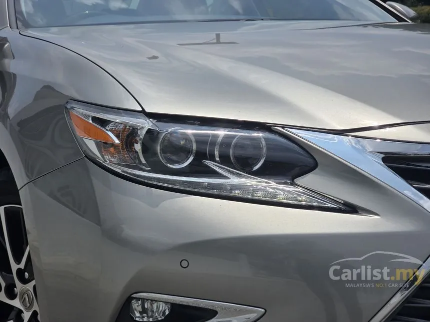 2017 Lexus ES 250 Luxury Sedan