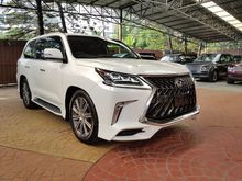 2017 Lexus LX570 5.7 SUV Rear Entertainment Surround View Camera Head Up Display Power Boot Side Step Mark Levinsion Sound System Xenon Light LED Daytime Running Light