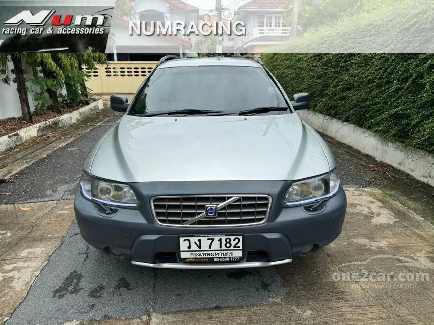 2002 Volvo V70 XC Wagon