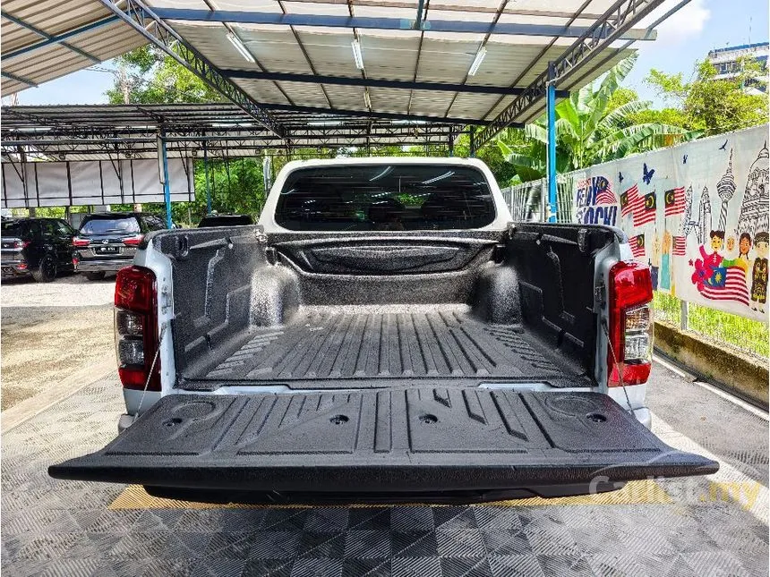 2021 Mitsubishi Triton VGT Dual Cab 4X4 Pickup