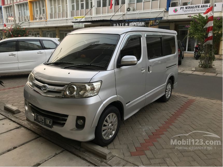 Jual Mobil Daihatsu Luxio 2010 X Prestige 1.5 di DKI 