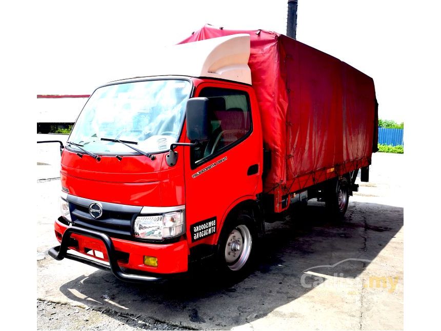 2014 Hino WU302R Lorry