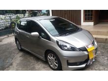 Dijual Honda Jazz RS 2013 manual