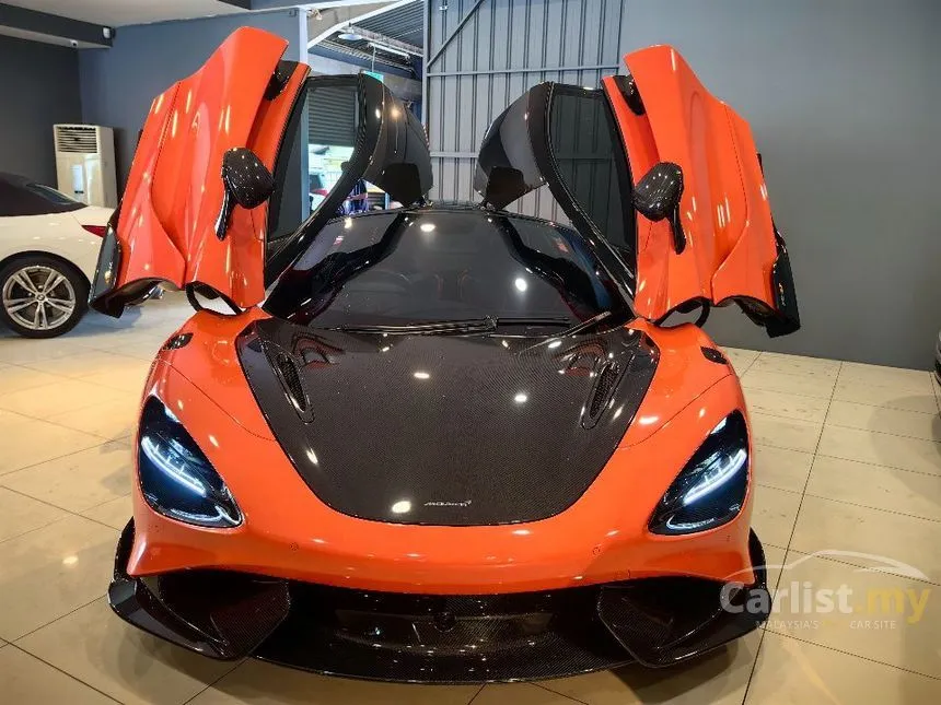 2021 McLaren 765LT Coupe