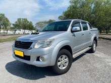 2015 Toyota Hilux 2.5 G VNT Pickup Truck Facelift 4X4 4WD 1 Careful Owner