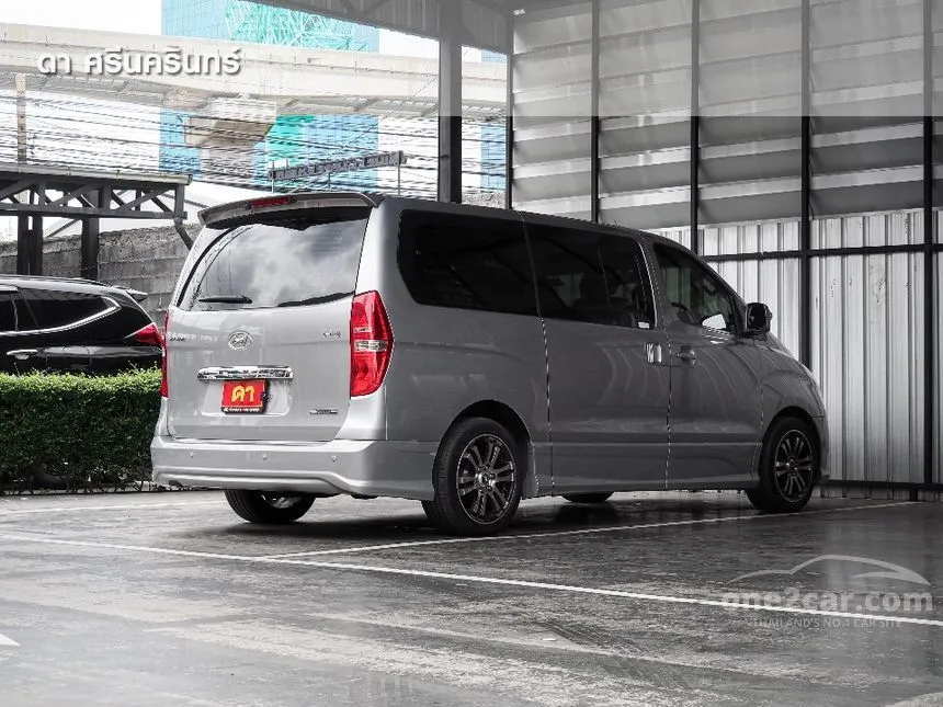 2014 Hyundai H-1 Deluxe Van