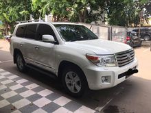 2013 Toyota Land Cruiser 4.5 Standard Spec E SUV