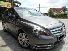 Mercedes-Benz B200 1.6 TURBO (A) BLUEEFCY FULL LEATHER SEAT