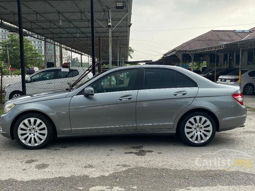 2010 Mercedes-Benz C200 Sedan