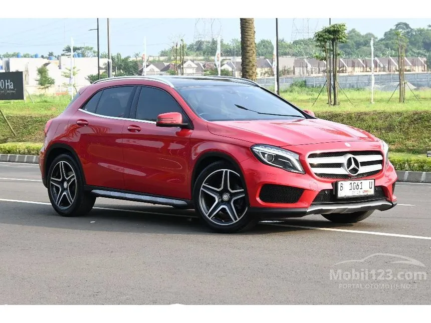 2015 Mercedes-Benz GLA200 AMG SUV
