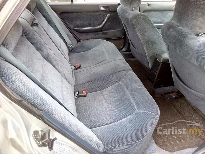 Honda Accord 1993 in Kuala Lumpur Automatic Silver for RM 9,998 