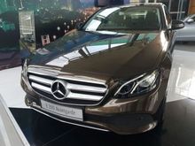 2016 / 2017 Mercedes-Benz E200 2.0 Avantgarde w COMAND Online (CBU) (A) Demo Car