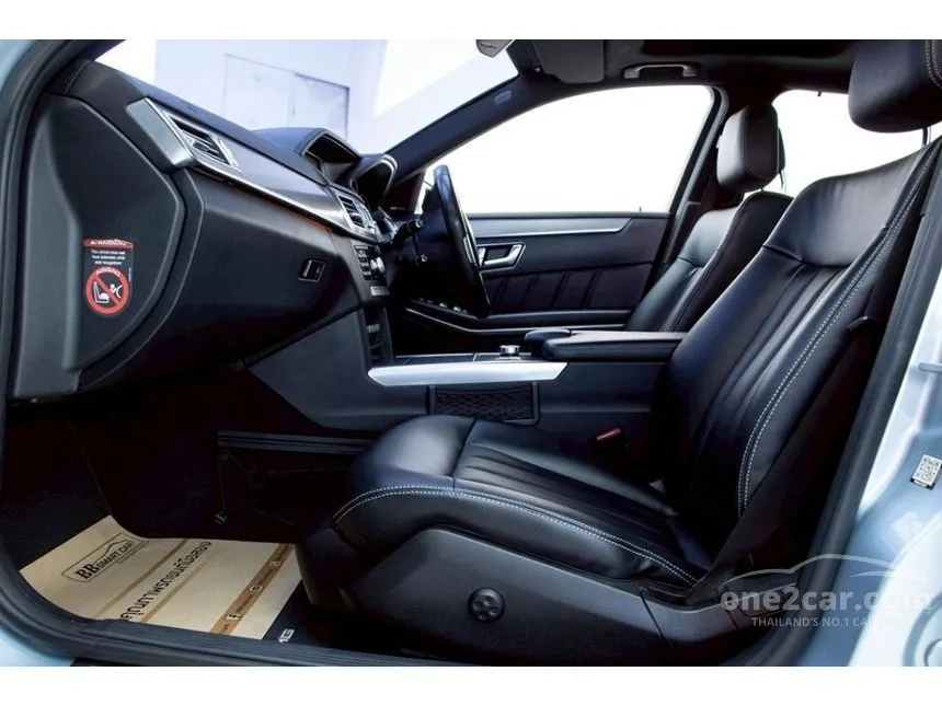 2016 Mercedes-Benz E300 Blue TEC Hybrid Sedan