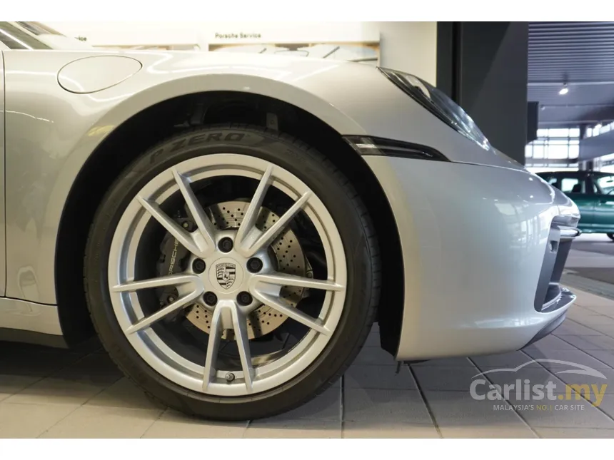 2022 Porsche 911 Carrera Coupe