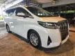 Recon BESTBUY Toyota Alphard 2.5 G BEIGEINTERIOR 2PDOORS PBOOT