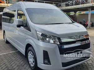 2024 Toyota Hiace 2.8 Premio Van