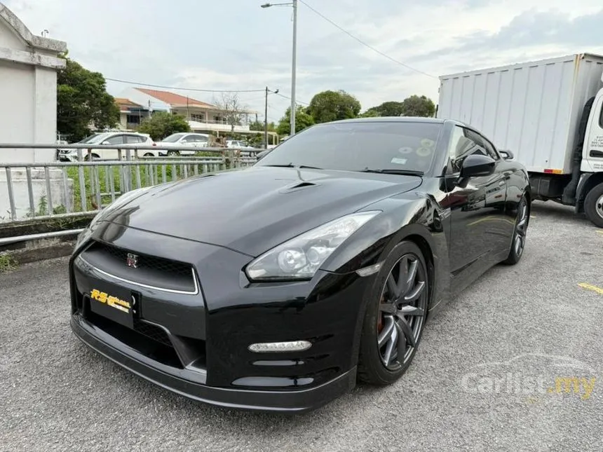 2013 Nissan GT-R Premium Edition Coupe