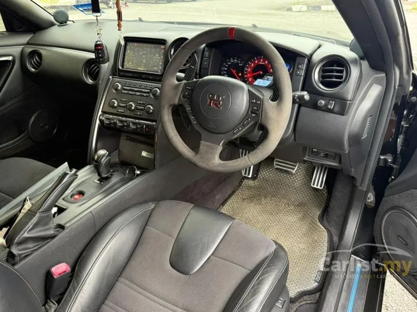 2013 Nissan GT-R Premium Edition Coupe