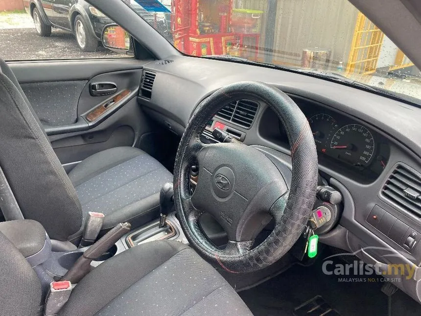 2002 Hyundai Elantra Sedan