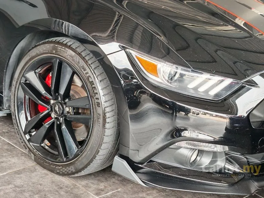 2018 Ford MUSTANG EcoBoost Coupe