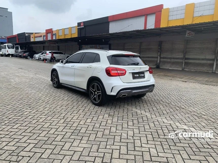2015 Mercedes-Benz GLA200 Sport SUV