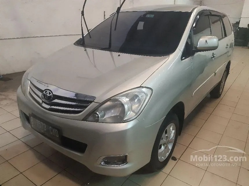 2011 Toyota Kijang Innova G MPV