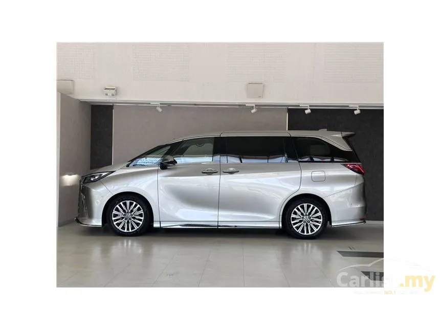 2025 Lexus LM 500h Version L 6 Seater MPV