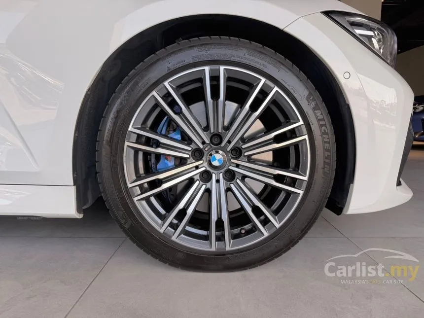 2022 BMW 330i M Sport Driving Assist Pack Sedan