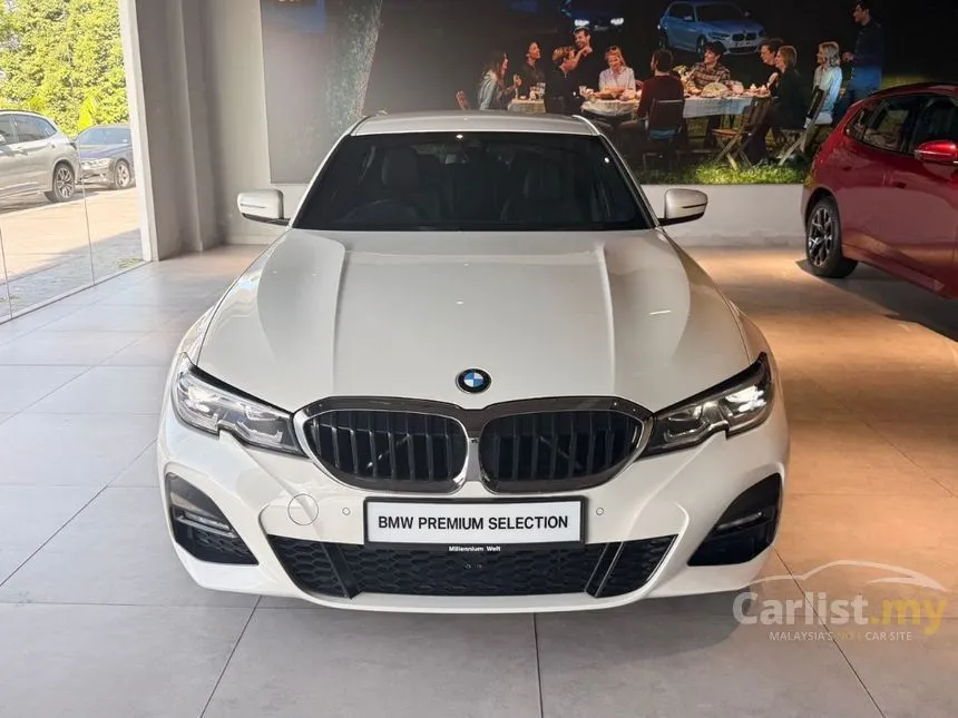 2022 BMW 330i M Sport Driving Assist Pack Sedan