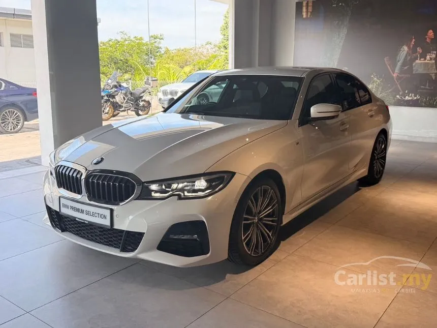 2022 BMW 330i M Sport Driving Assist Pack Sedan