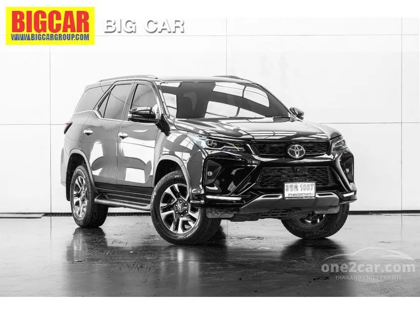 2022 Toyota FORTUNER Leader V SUV
