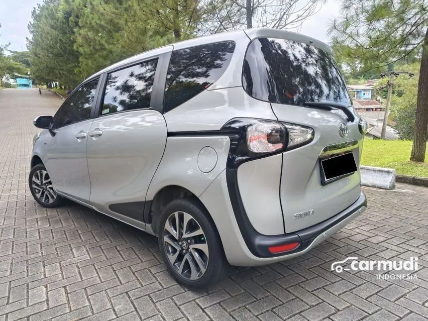 2017 Toyota Sienta V MPV