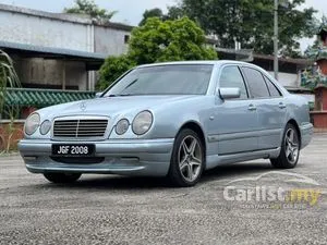 1998 Mercedes-Benz E230 2.3 Classic Sedan