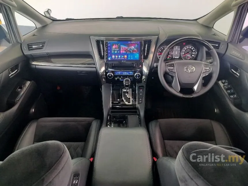 2015 Toyota Alphard SC MPV