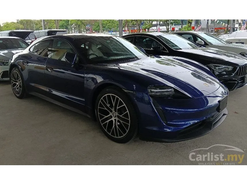 2022 Porsche Taycan Sedan