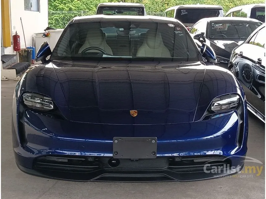 2022 Porsche Taycan Sedan