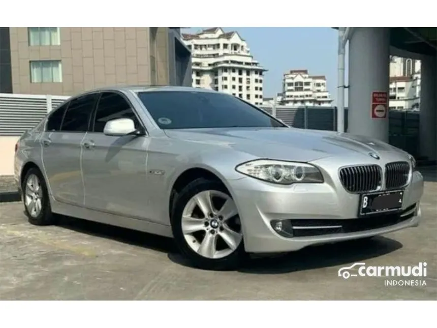 Jual Mobil BMW 528i 2010 3.0 di DKI Jakarta Automatic Sedan Silver Rp 235.000.000