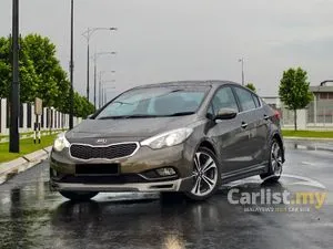 2015 (Sunroof Ori) Kia Cerato 2.0 Sedan 2 Years Warranty Facelift Low Maintenance Fuel Save