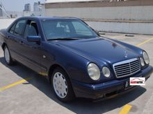1996 Mercedes-Benz E320 3.2 W124 3.2 L6 Automatic Sedan