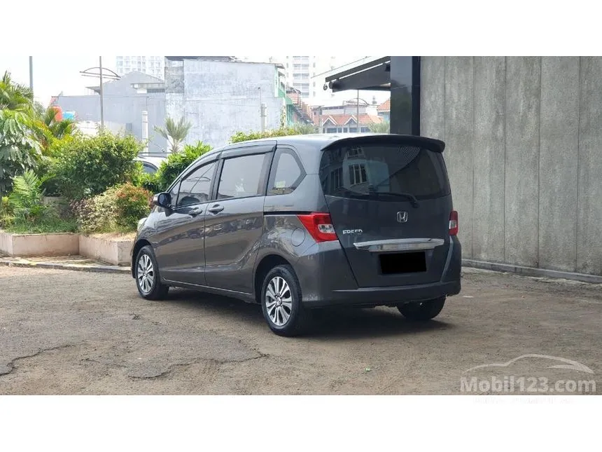 2013 Honda Freed S MPV