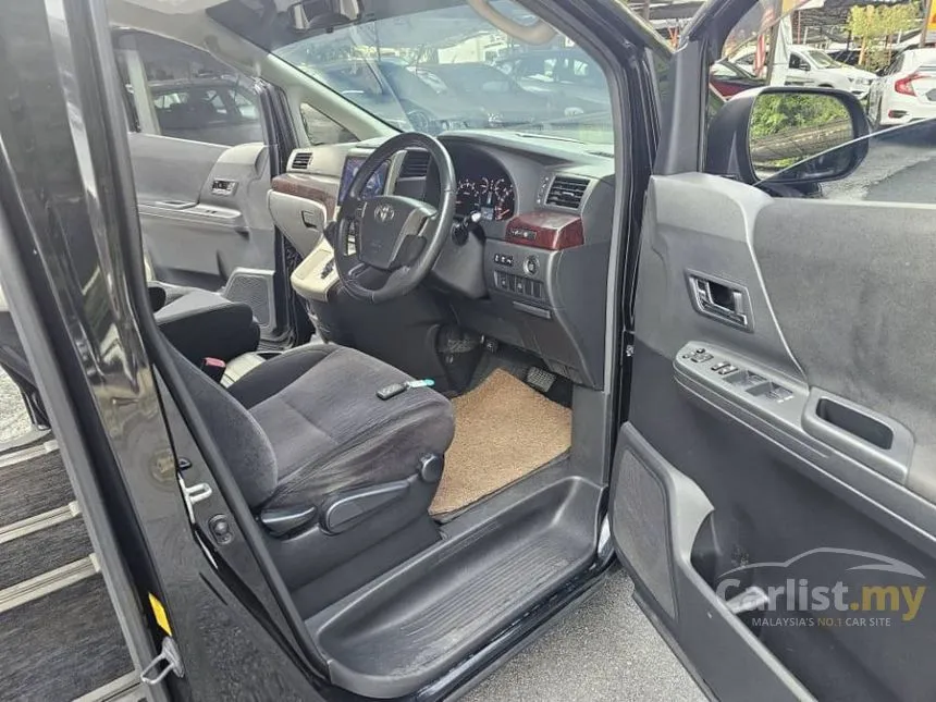 2012 Toyota Vellfire Z Platinum MPV