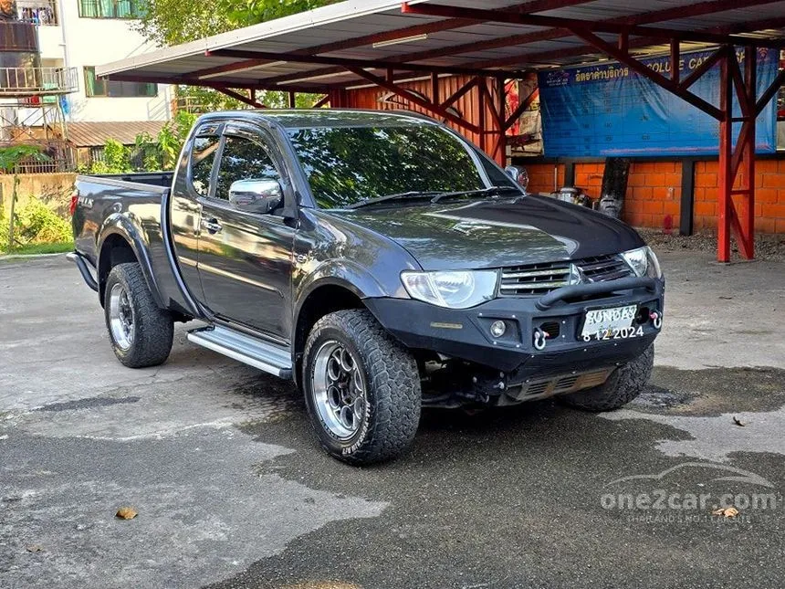 2011 Mitsubishi Triton GLX Pickup