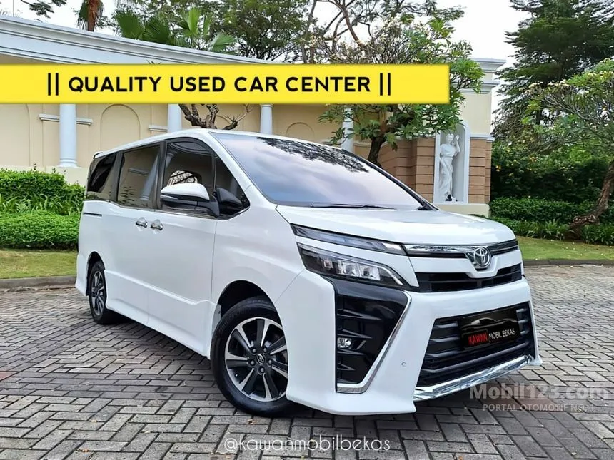Jual Mobil Toyota Voxy 2019 2.0 di Banten Automatic Wagon Putih Rp 313.000.000
