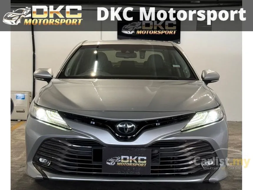 2019 Toyota Camry V Sedan