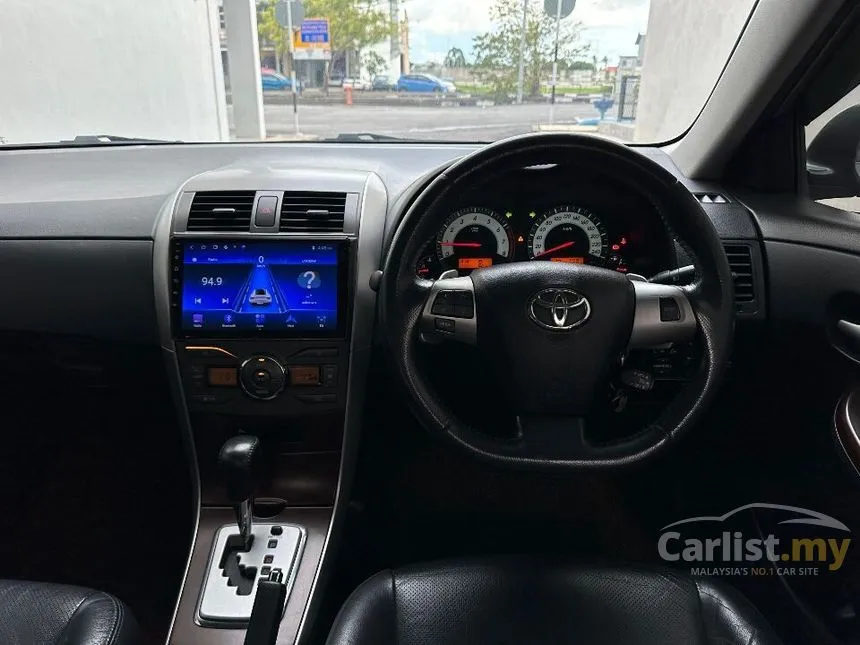 2011 Toyota Corolla Altis V Sedan