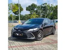 2024 Toyota Camry 2.5 V Sedan (MILEAGE 12,XXXKM)